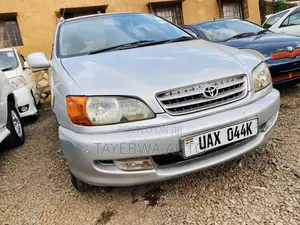 Toyota Ipsum 1999