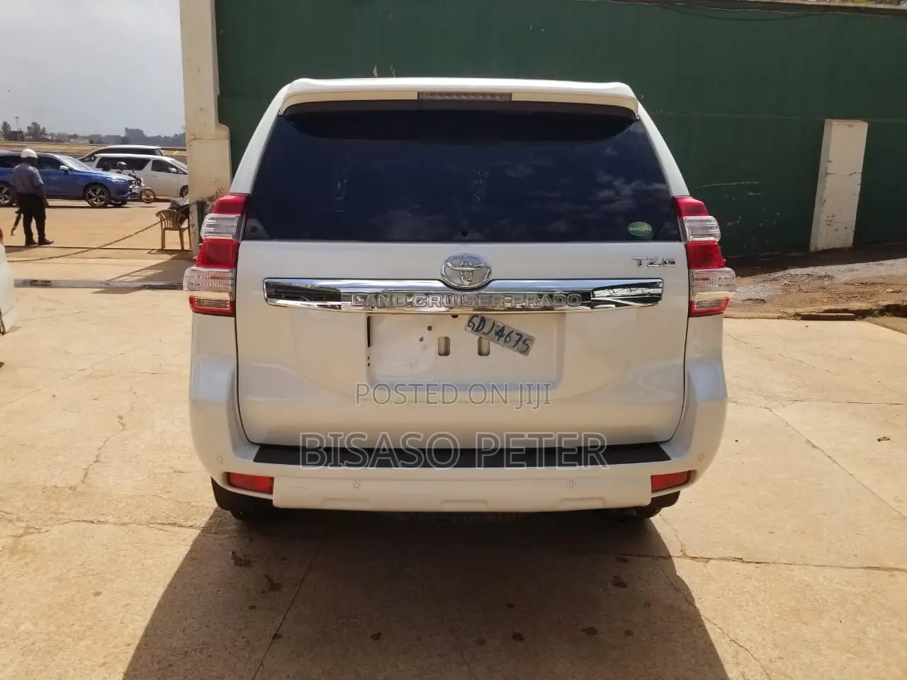 Toyota Land Cruiser Prado 2017 White