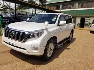 Toyota Land Cruiser Prado 2017 White