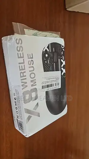 X8 Wireless Gaming Mouse - Ergonomic Design With Long Battery Life