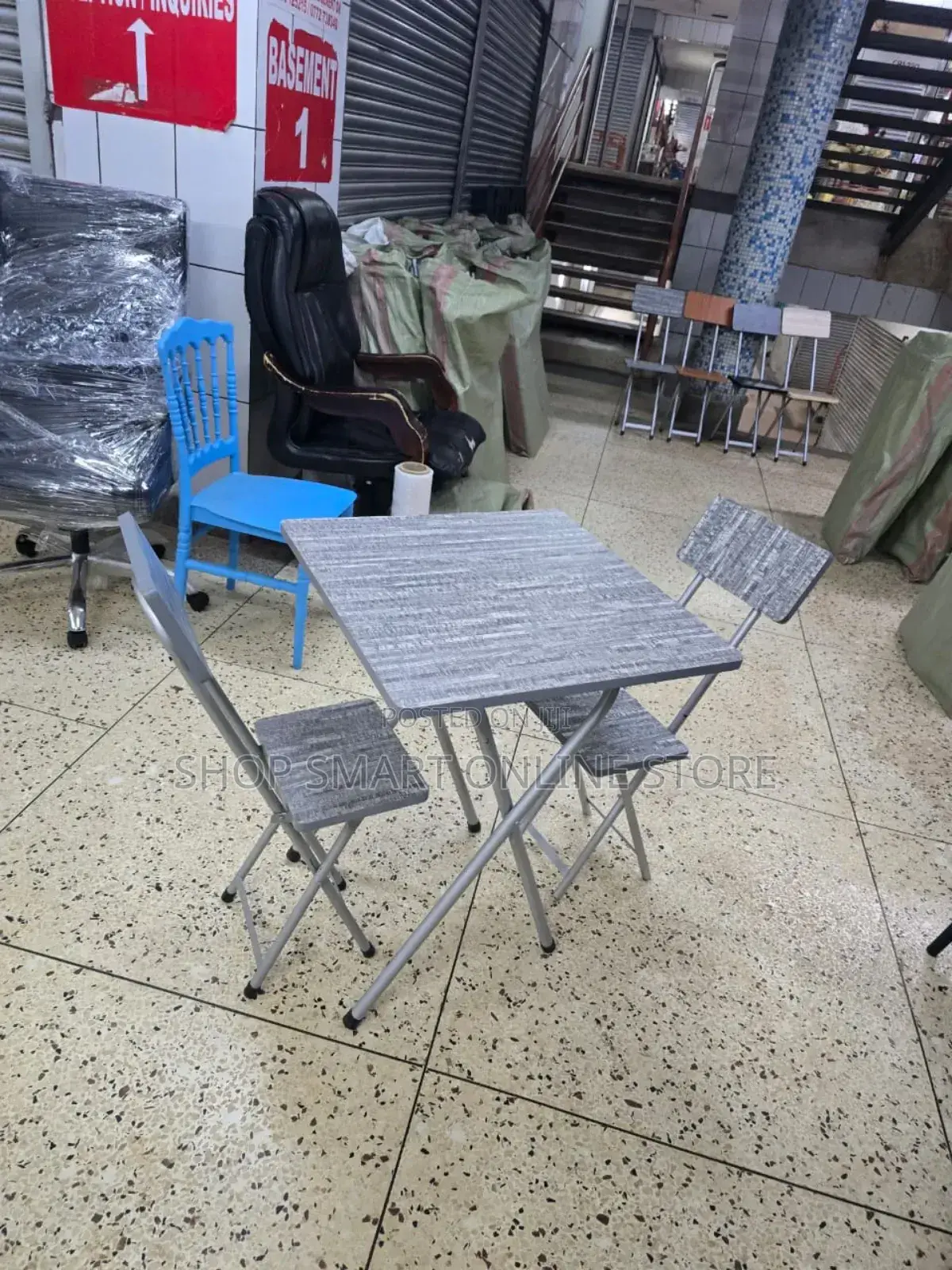 Outdoor/Indoor Folding Reading Table and Chairs