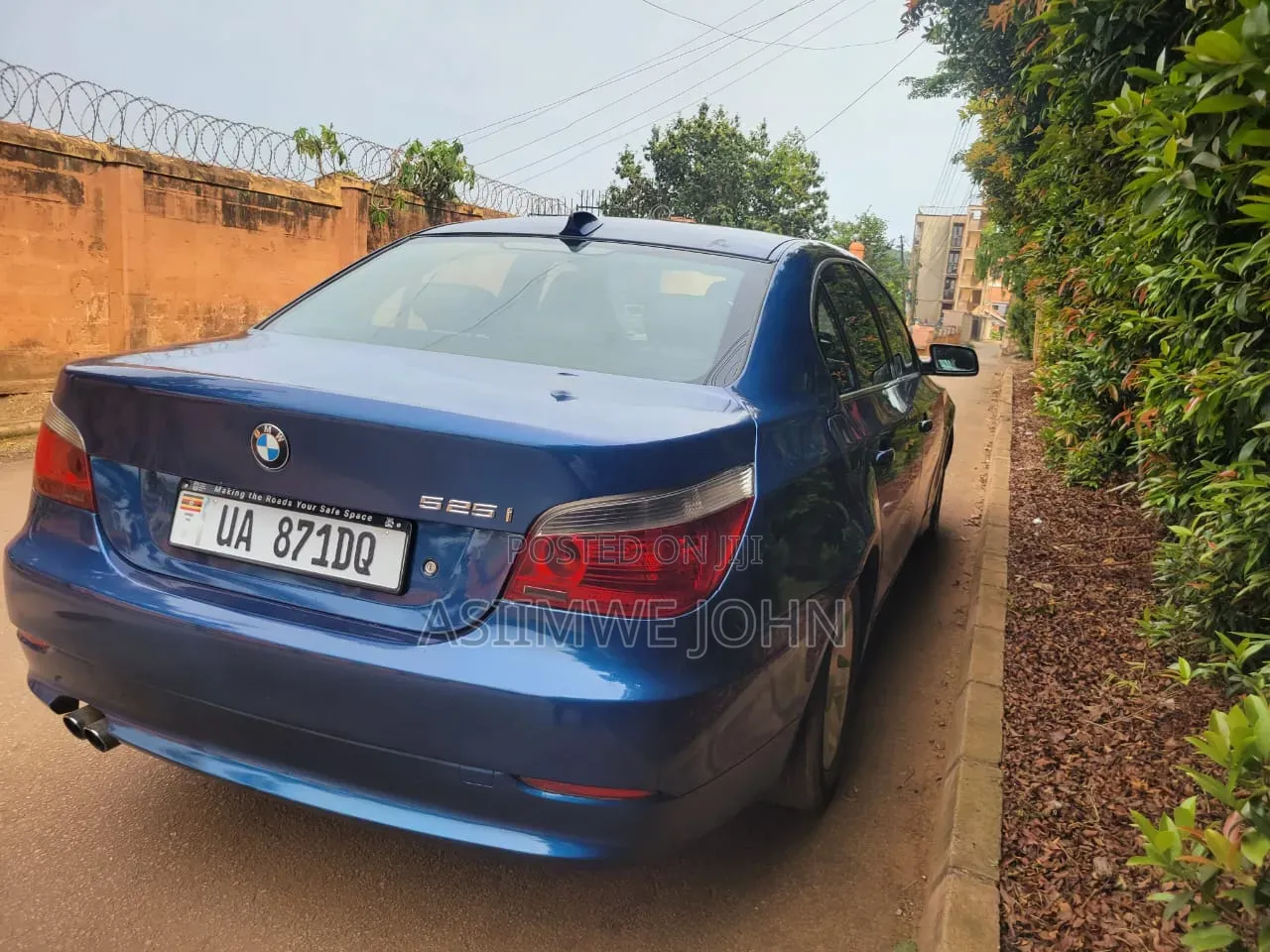 BMW 320i 2006 Blue
