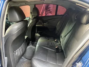 BMW 320i 2006 Blue