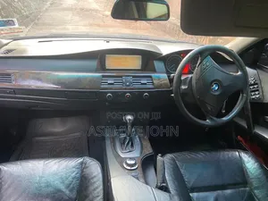 BMW 320i 2006 Blue