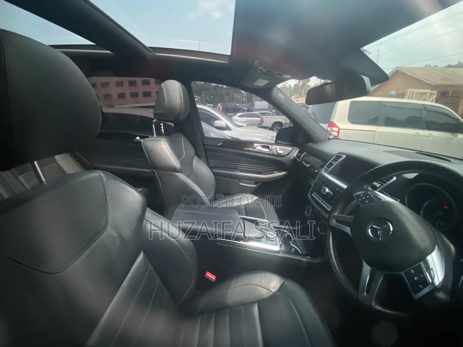 Mercedes-Benz E300 2023 Black