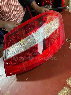 E Class W212 Behind/Tail Lights