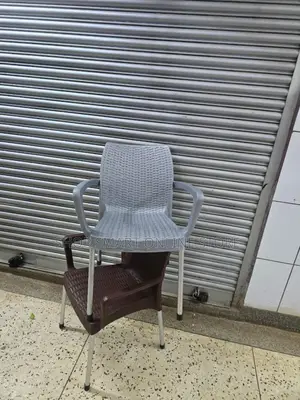 Executive Class Plastic Chairs Plastic Chairs