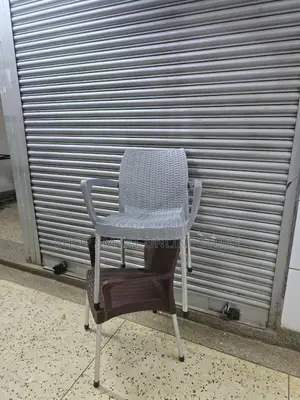 Executive Class Plastic Chairs Plastic Chairs