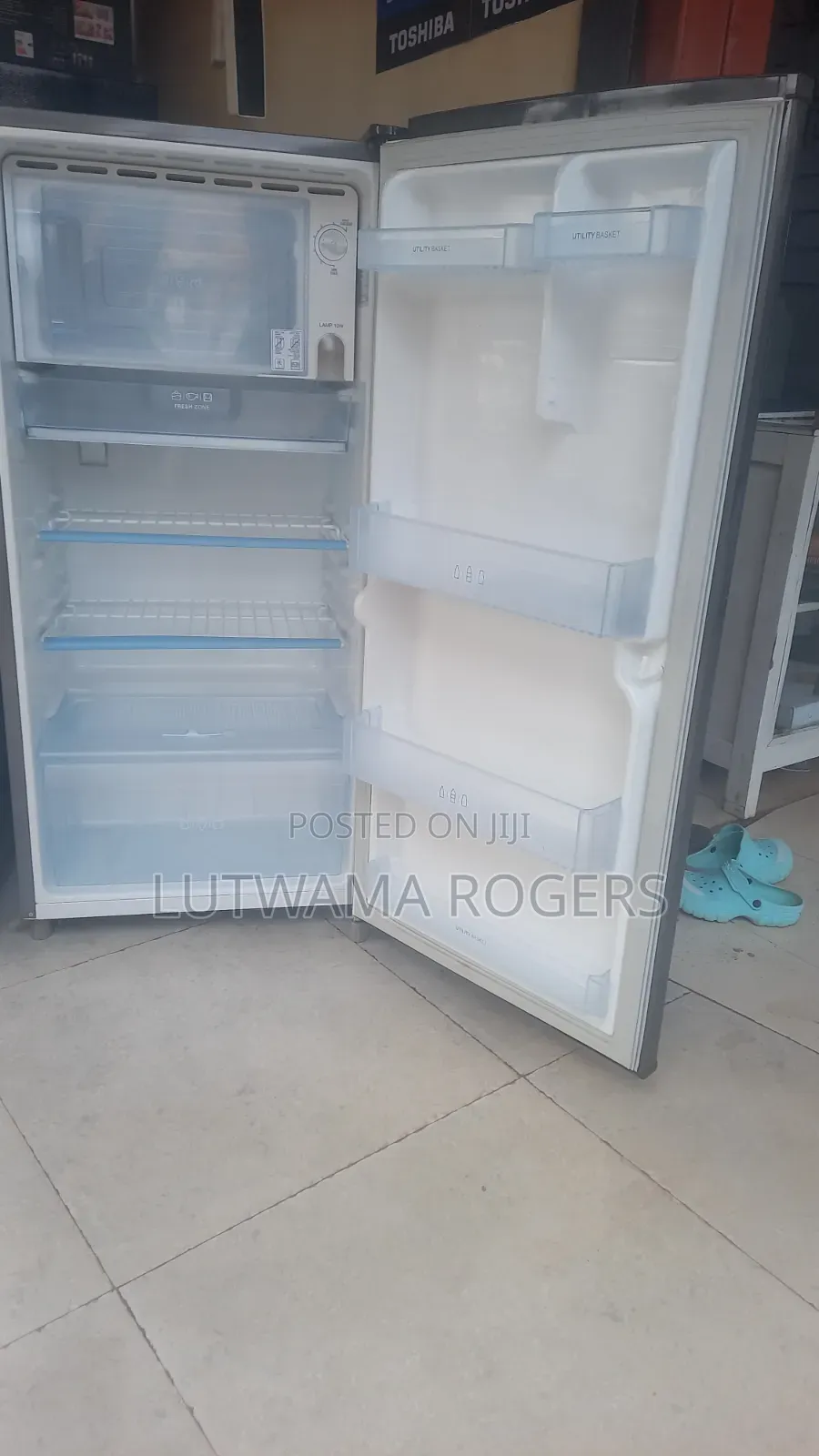 Lg Single Door Fridge 220ltrs
