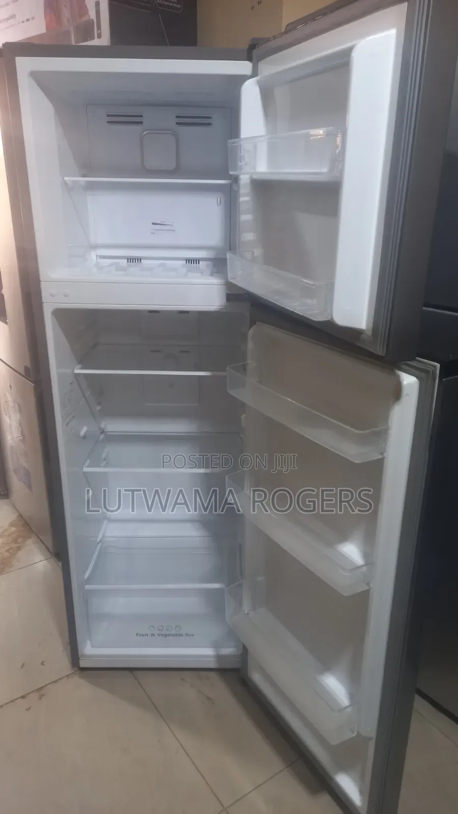 Hisense Fridge 328ltrs