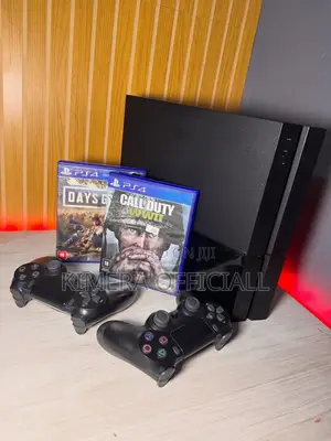 Ps4 Chipped Standard Console With Full Game Collection