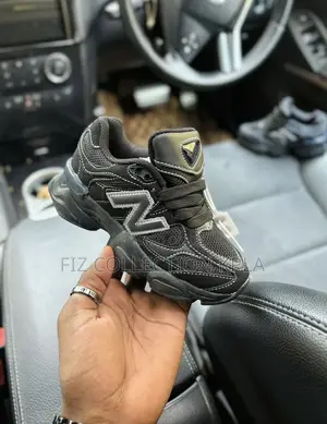 New Balance 9060 Eclipse Black Edition