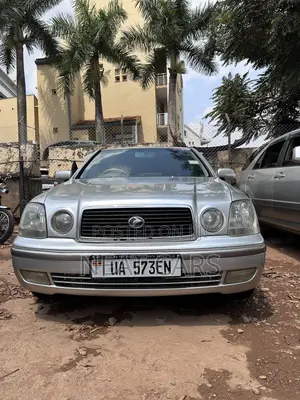 Toyota Progress 2004 Silver