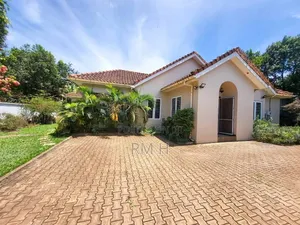 4bdrm Bungalow in Kansanga, Central Division for rent