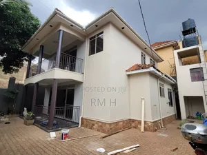 4bdrm Duplex in Muyenga, Central Division for rent