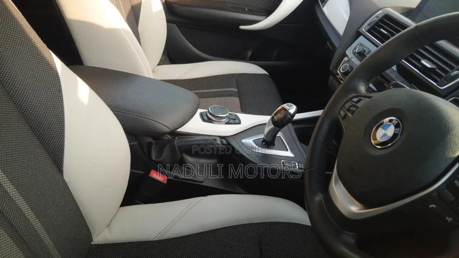 BMW 118i 2015 Red