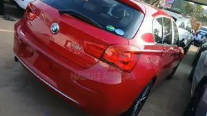 BMW 118i 2015 Red