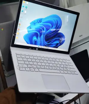 Laptop Microsoft Surface Book 8GB Intel Core i7 SSD 256GB
