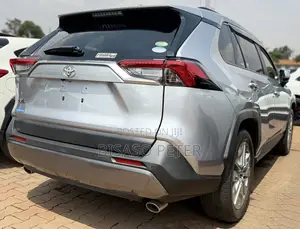Toyota RAV4 2020 Silver
