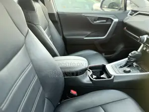 Toyota RAV4 2020 Silver