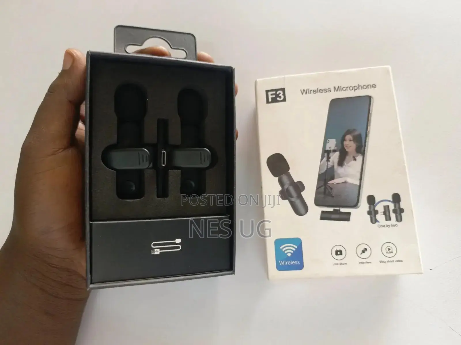F3 Type C Wireless Microphone For Live Shows, Interviews,Vlog Videos