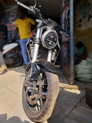 Honda CB 2020 Red