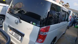 Honda Stepwgn 2015 White