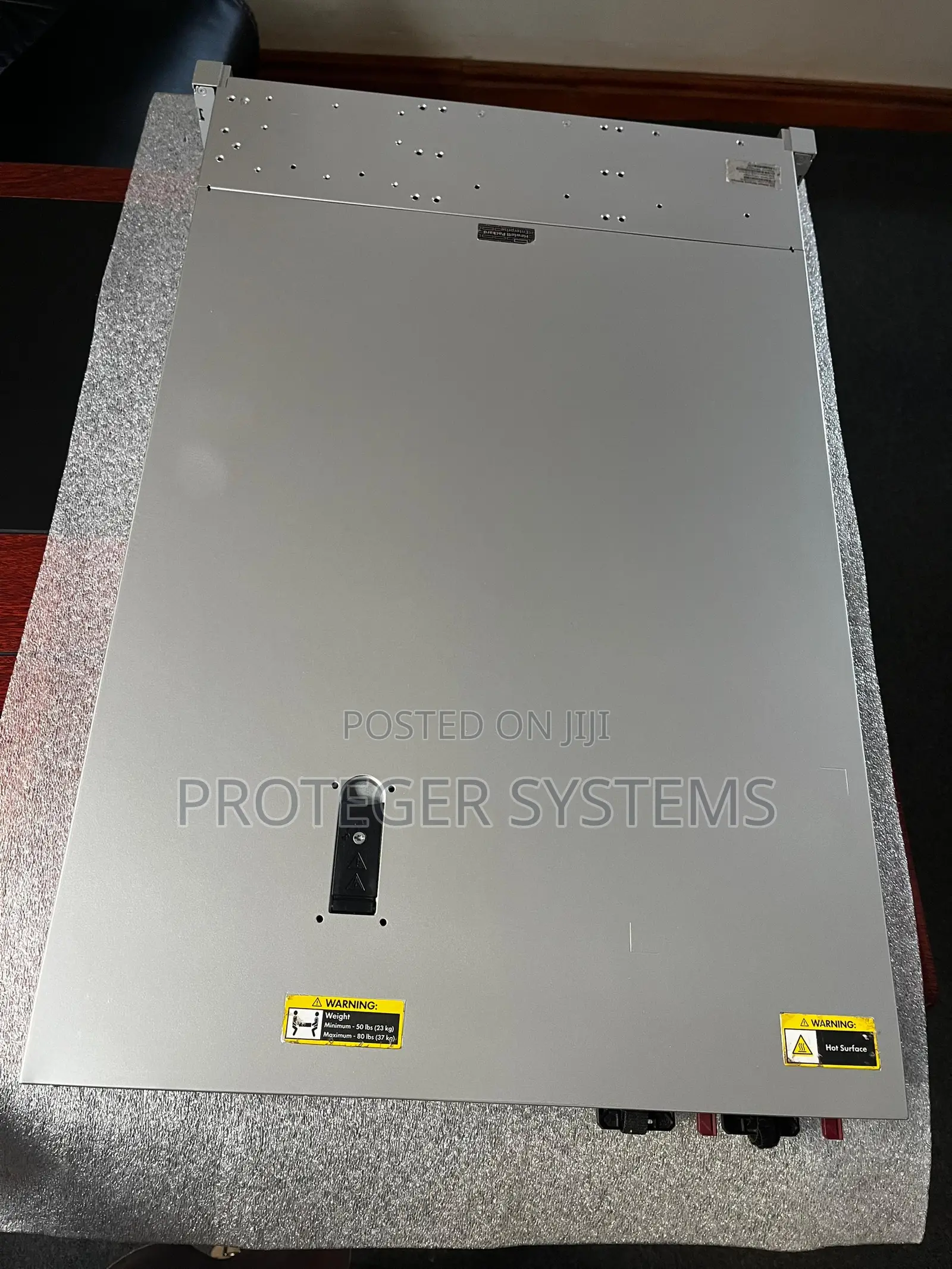 Server HP ProLiant DL380 Gen9 32GB Intel Xeon HDD+SSD 640GB