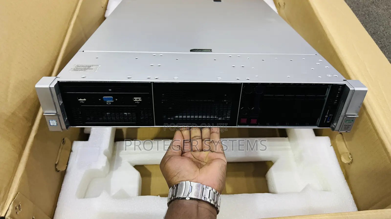Server HP ProLiant DL380 Gen9 32GB Intel Xeon HDD+SSD 640GB