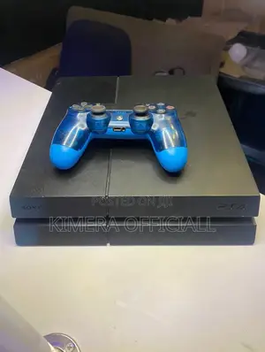 Ps4 Chipped Console With Dual Controllers and Game Pack