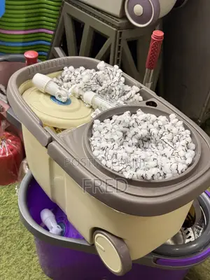 A Spin Mop Bucket