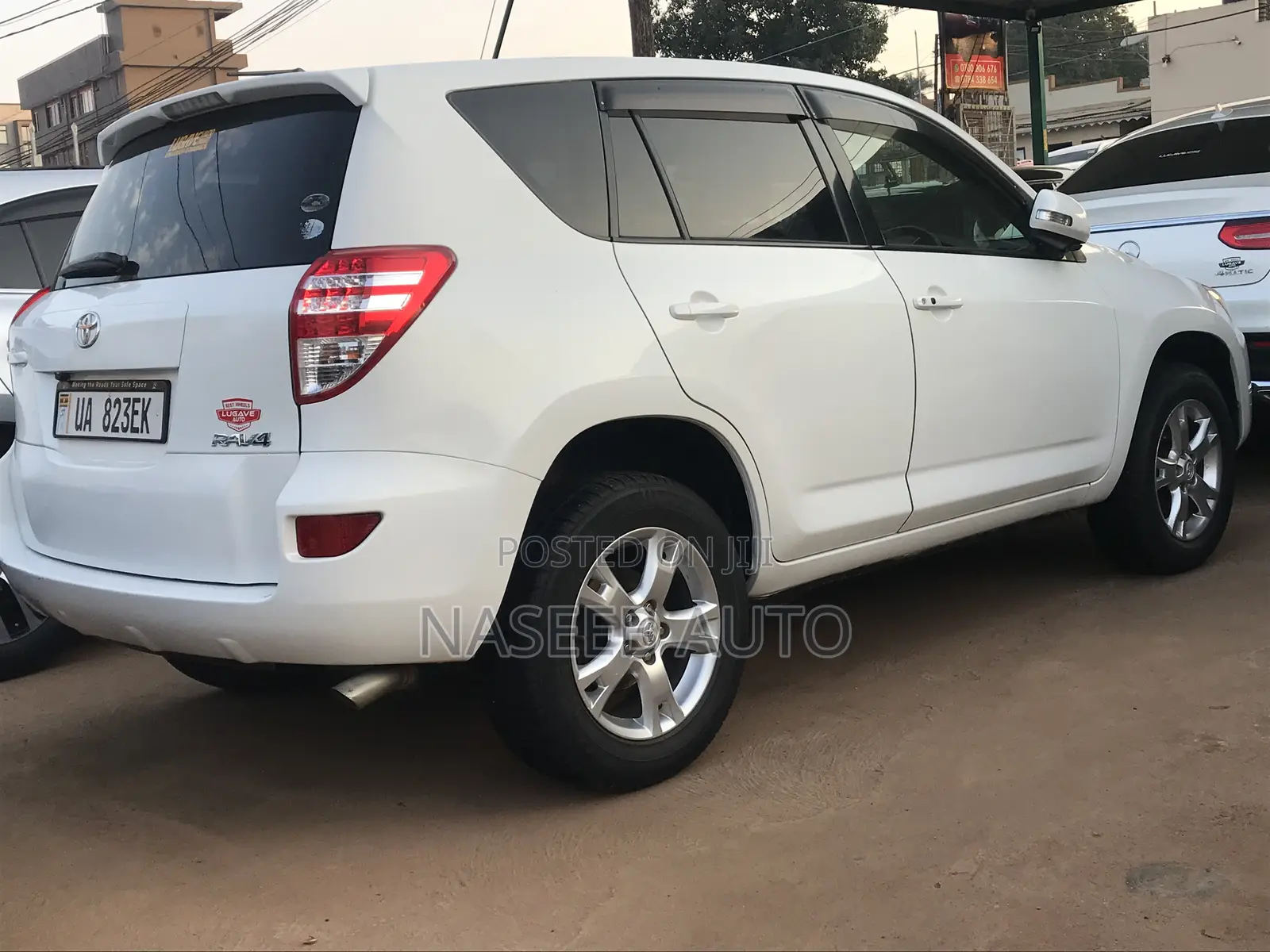 Toyota RAV4 2011 White