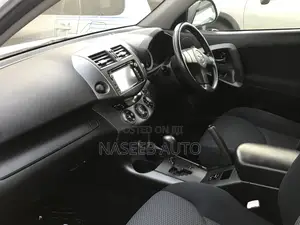 Toyota RAV4 2011 White