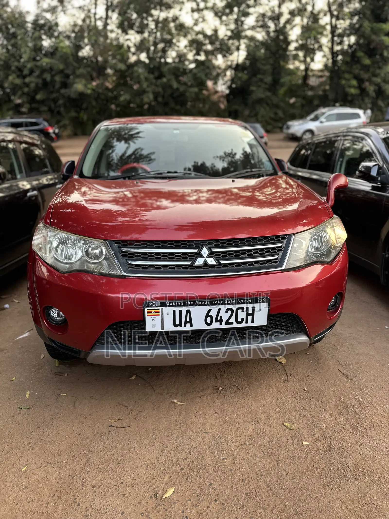 Mitsubishi Outlander 2012 Red