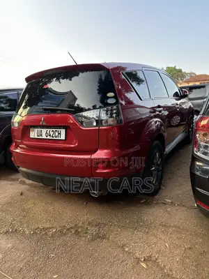 Mitsubishi Outlander 2012 Red