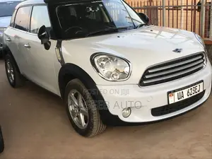 Mini Cooper 2017 White