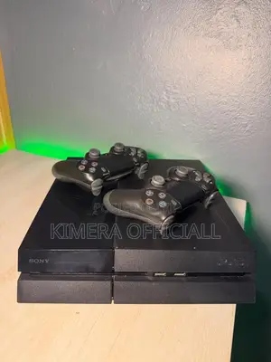 Sony Ps4 Standard Bundle With Controllers and Ready Games