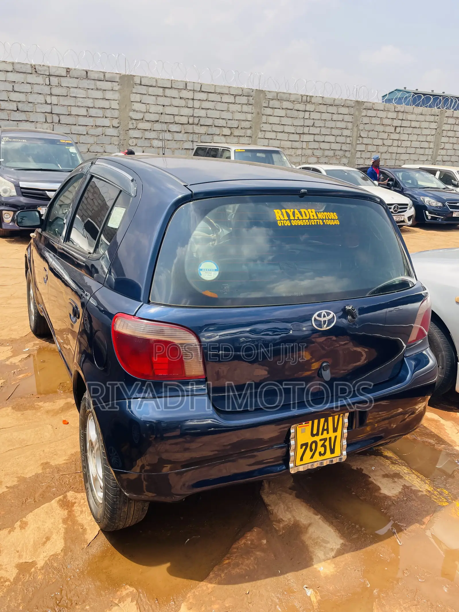 Toyota Vitz 1.3 FWD 3dr 2002 Blue