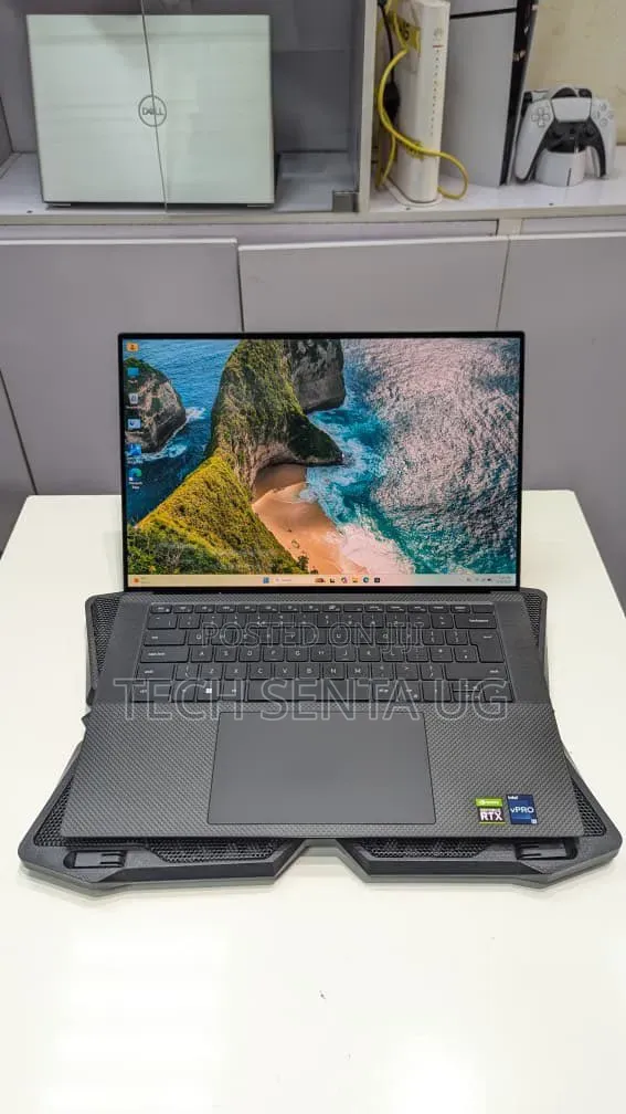 Laptop Dell Precision 5560 16GB Intel Core i7 SSD 512GB