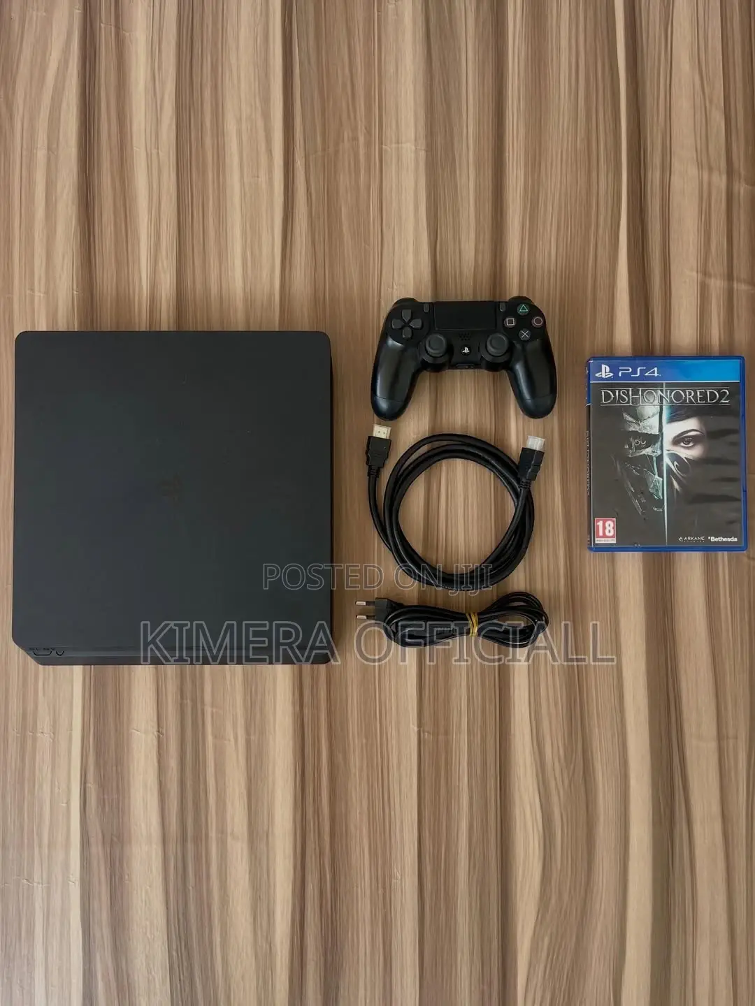 Chipped Ps4 Slim Package With Two Pads and Popular Game Library