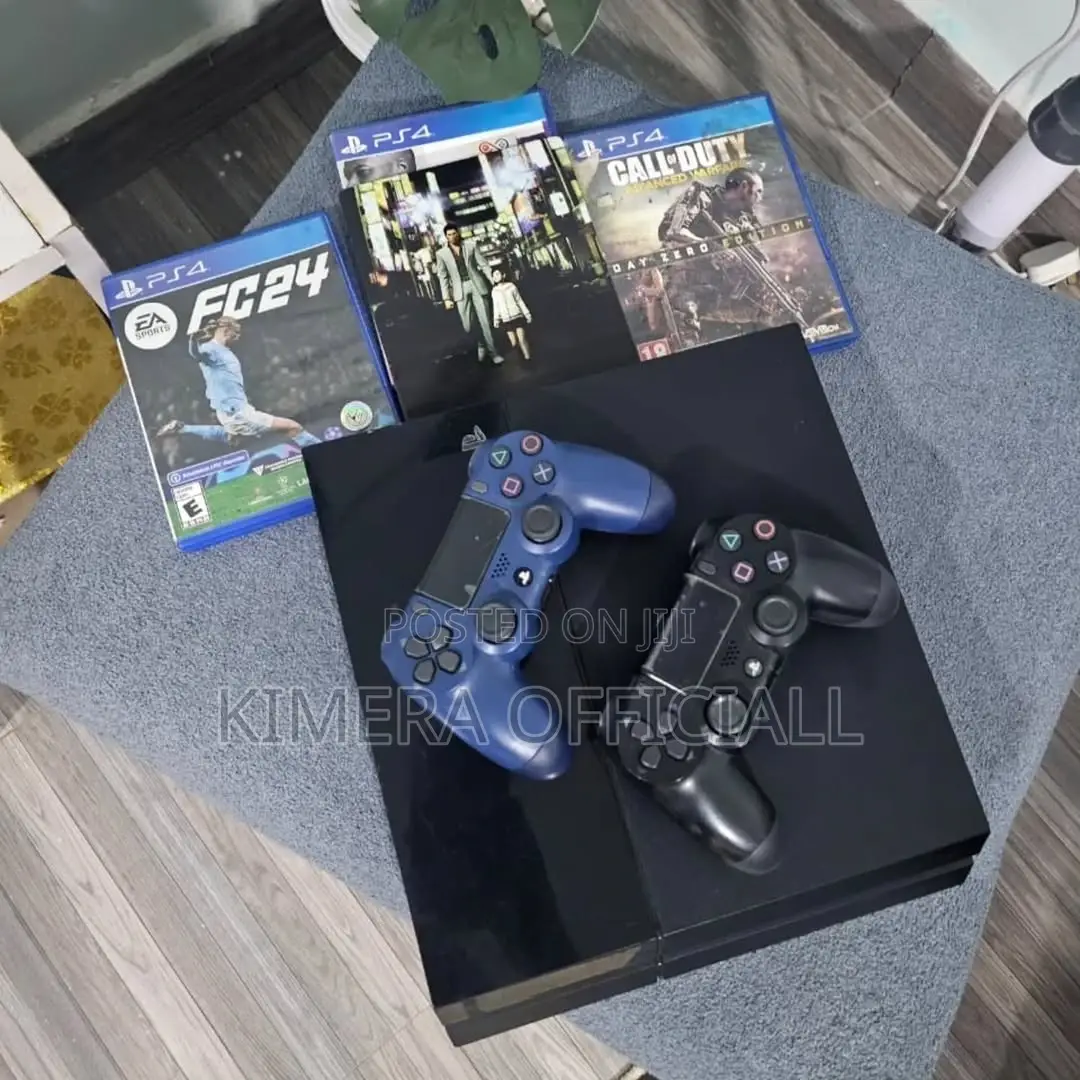 Sony Playstation 4 Gaming Bundle With 2 Controllers Included