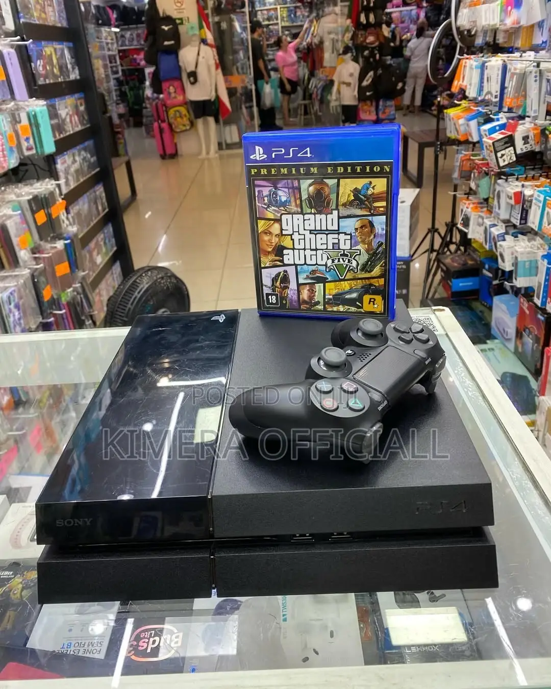 Ps4 Gaming System With 2 Controllers and 12+ Titles Included