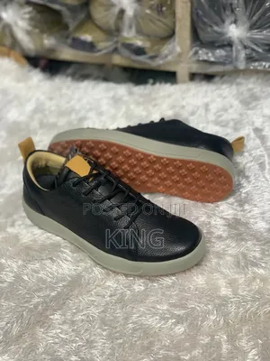 Ecco Men's Soft Sneakers. Smart and Casual. Black, Grey, White
