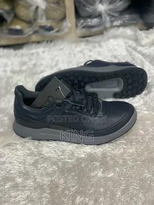 Ecco Men's Golf Core Sneakers