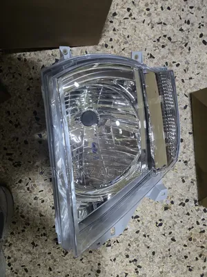 Nissan Urvan Nv350 Headlamp 2005 - 2007