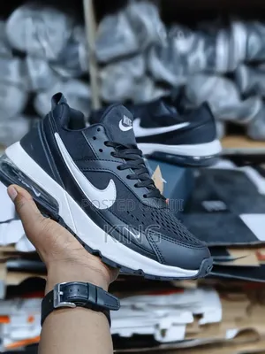Nike Air Max Sneakers in a Sleek Black and White