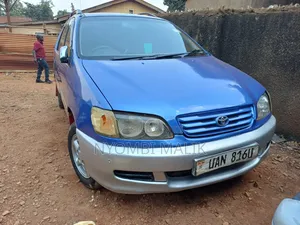 Toyota Ipsum 2000 Blue