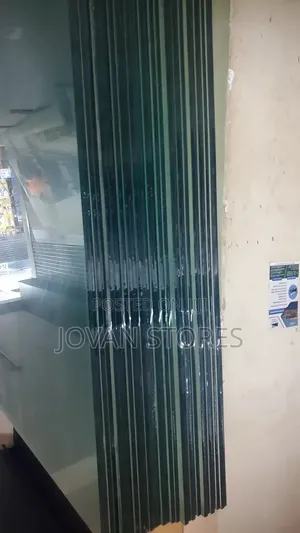 Glass Clear 10mm(7fts×10fts)