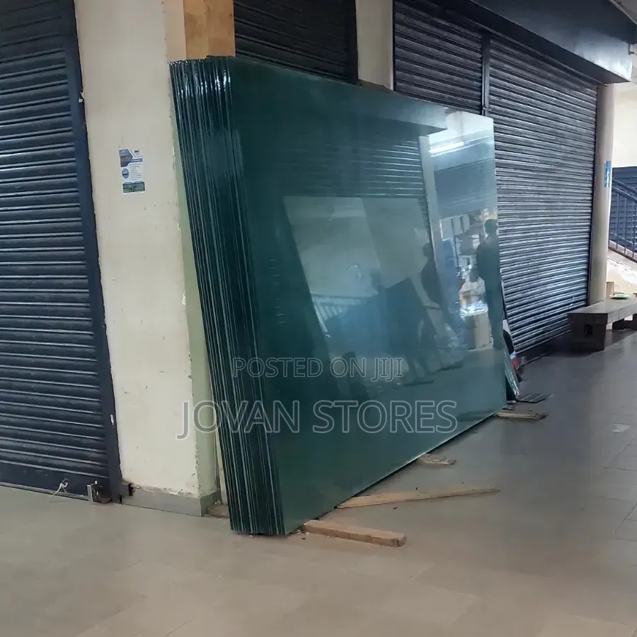 Glass Clear 10mm(7fts×10fts)