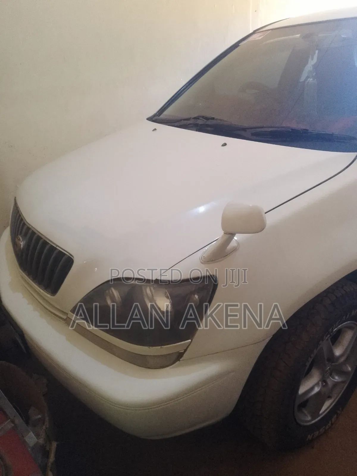 Toyota Harrier 2000 White